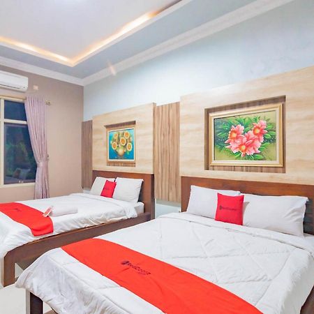 Reddoorz Resort Premium @ Sangkan Hurip Kuningan Exterior foto