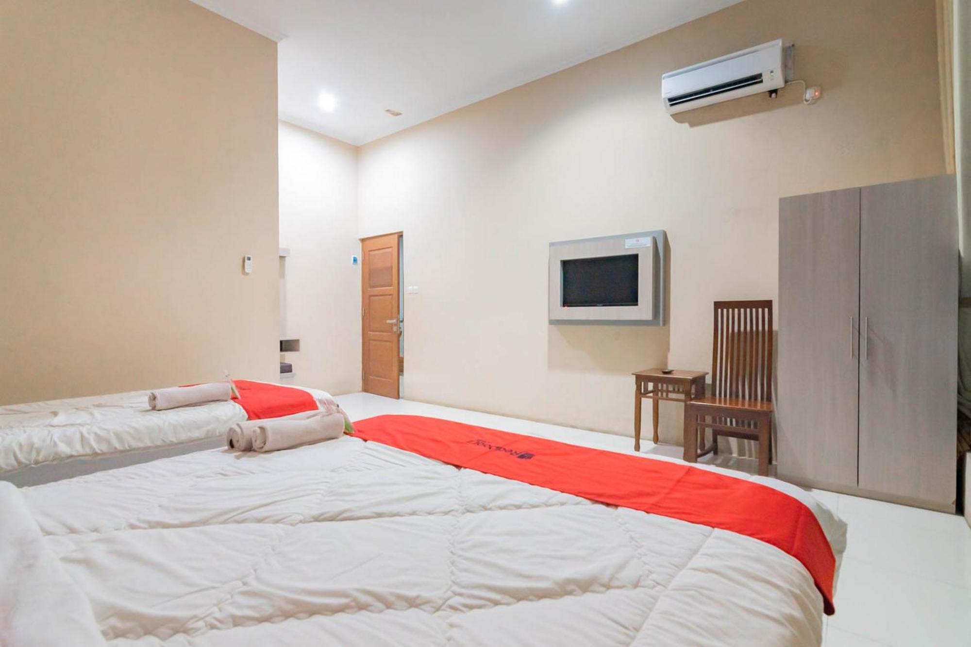 Reddoorz Resort Premium @ Sangkan Hurip Kuningan Exterior foto